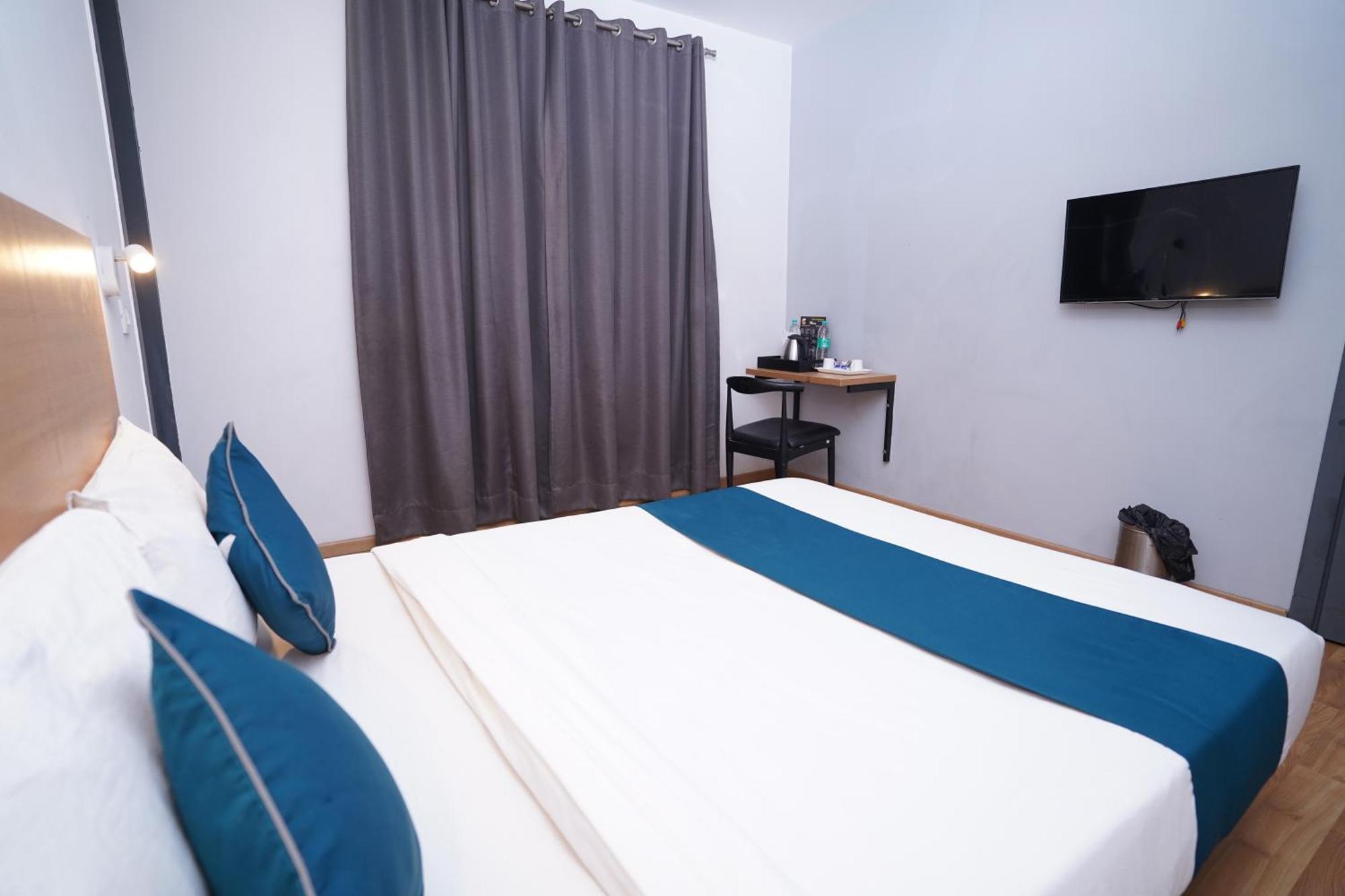 Hotel Mira Residency- Outer Ring Road, Paschim Vihar Delhi  Luaran gambar